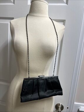 Jacqueline Ferrar Black Satin Pleated Chain Clutch NWOT size 8.5x4x1.7